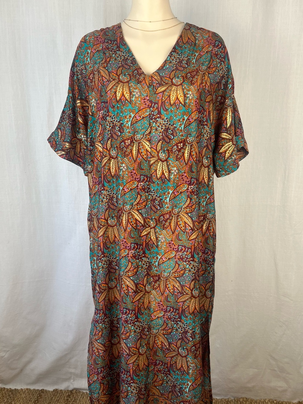 Vibrant Paisley Floral V-Neck Maxi Dress in Teal and Rust Large